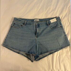 Abercrombie & Fitch A line Shorts size 20 / 35 BRAND NEW WITH TAGS NEVER WORN